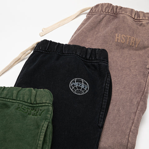 MINERAL WASHED MILITARY GREEN SWEATPANT
